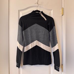 Women’s Medium Smartwool Dacono Ski Funnel Neck Sweater black grey